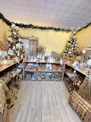 Christmaslandia, Cribs Italy Srl