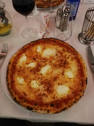 Ristorante Pizzeria La Lanterna