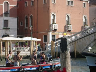 Grand Canal Rialto Palace Lift