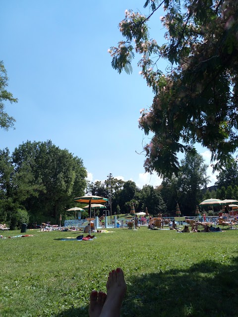 Piscina Comunale di Spezzano