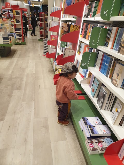 Mondadori Megastore