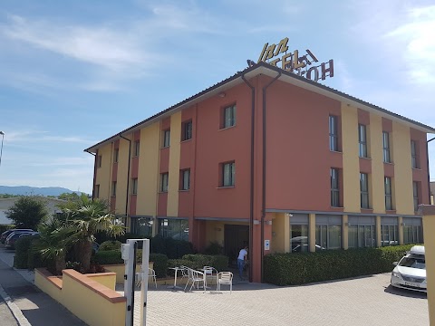 Inn Hotel