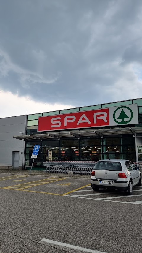 Hipermarket SPAR