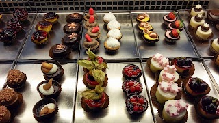 Pasticceria Fiorio L'Arte del Dolce e Salato