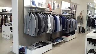 Noventa Village s.r.l. negozio abbigliamento uomo-donna e outlet