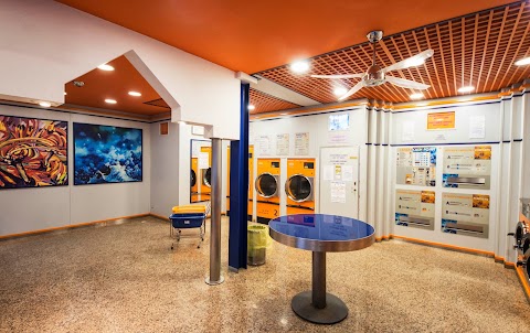 LAVANDERIA SELF - SERVICE LAUNDRY ZEVIO