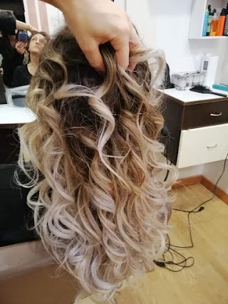 Fashion Hair Fuori di Testa Latina