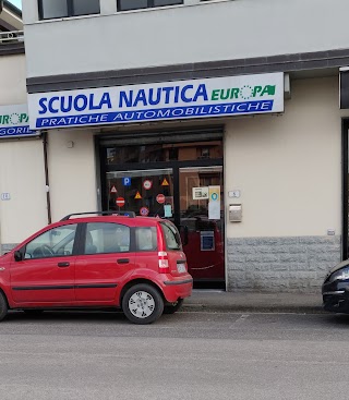 Autoscuola Europa Di Lazzeri E Volpini E C. Snc