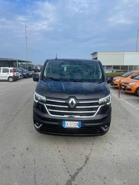 Leorentalcars - Noleggio Auto Brindisi a 500 mt dall'aeroporto del Salento (Brindisi)