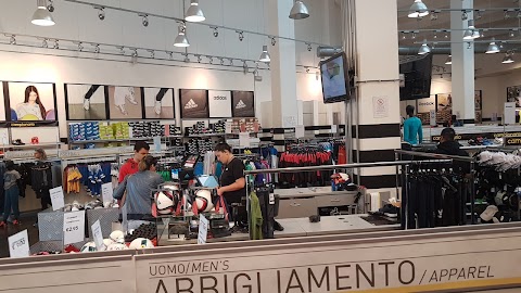 adidas Outlet Store Castel Guelfo di Bologna