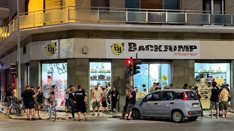 Backjump Street Shop Bari