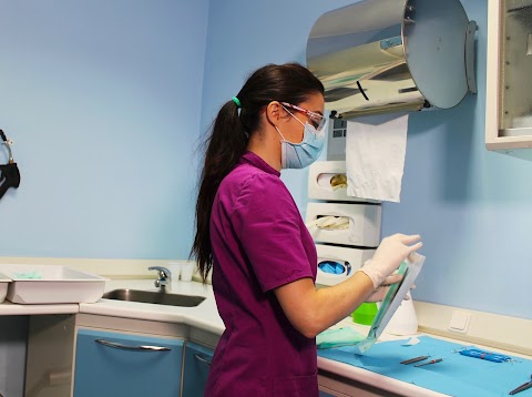 Studio Dentistico Dr. Perini Maurizio - Dentista Saronno