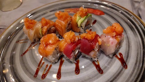 RISTORANTE GIAPPONESE SUSHI HAMA DI CAI XIAO HONG