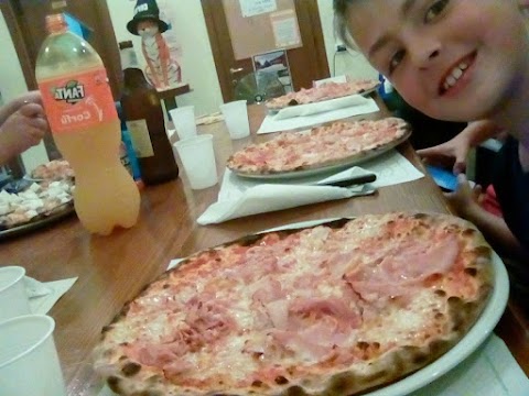 Simpatipizza Di Lazzarini Lanfranco