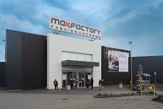 Max Factory