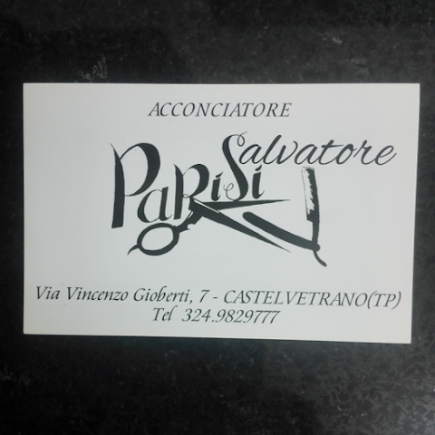 Acconciatore barbiere Salvatore Parisi