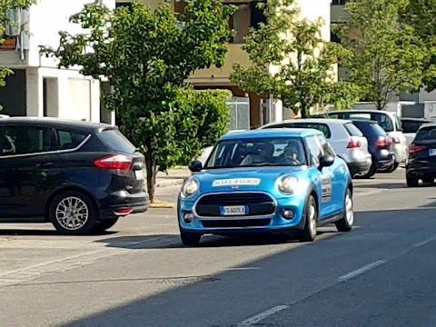 Autoscuola di Seano - Autoscuola Prato, Corsi CQC e Recupero punti, Rinnovi Patenti in sede, Scuola Nautica