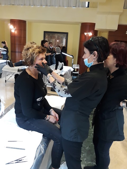 ICONIC BROWS Microblading Roma - Manuela Maranto