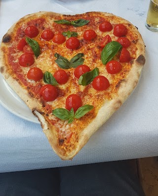 Pizzeria Ristorante Caminetto