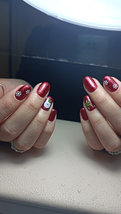 Veronica Nails | Ricostruzione unghie Roma