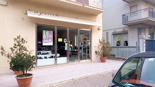 Manno Sas di Milazzo Antonina & C. | Negozio di Scarpe Uomo Donna - Alcamo (Trapani)