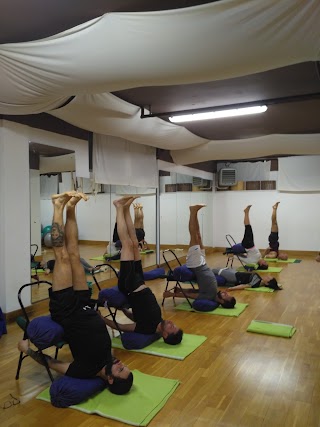 Parinama ASD - Yoga Bari