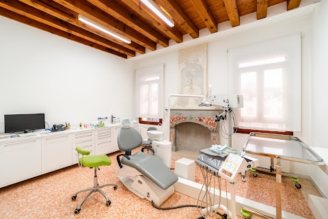 Studio Dentistico Campion