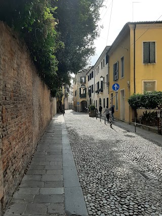 In barba e capelli