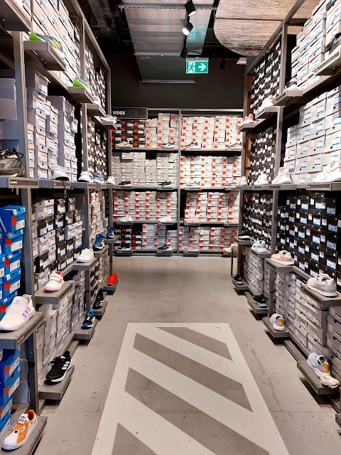 Adidas store