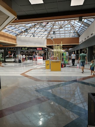 Le Fornaci Mega Shopping