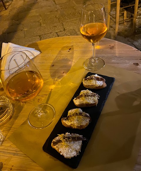 Bottega Monteleone - Vino e Aperitivo a Palermo