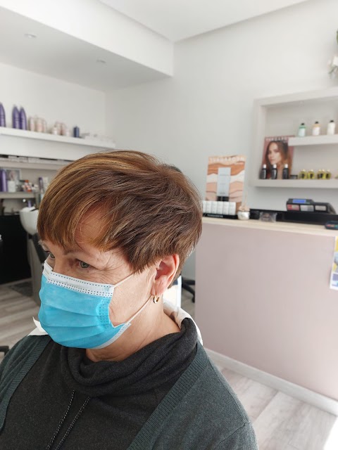 La Boutique Del Taglio-Melissa Hair Stylist