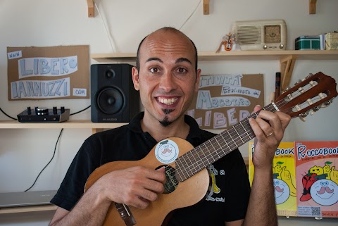 Maestro Libero - musica e chitarra per bambini