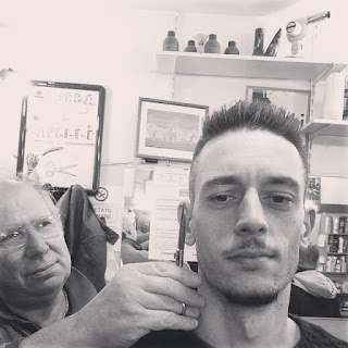 ELIOBARBERSHOP dal 1953 Parrucchiere / Barbiere per uomo a Pontedecimo