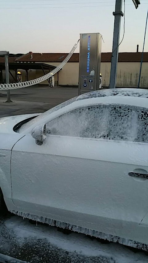 Eni Autolavaggio Giulia car wash