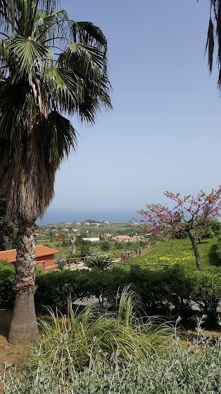 Appartamenti In Villa Con Piscina - Tropea