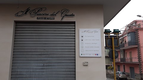 Il Piacere Del Gusto food store