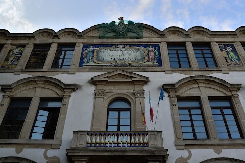 Istituto Statale D'Arte Per La Ceramica Caltagirone