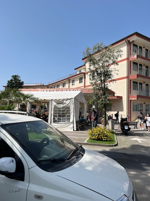 Pineta Grande Hospital