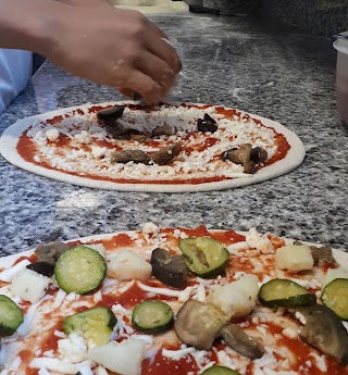 Pizza E Pizza Di Claudio