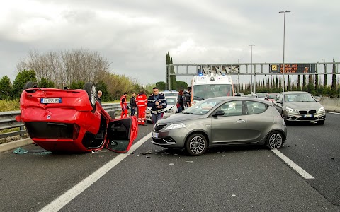 Qui Risarcimenti - Risarcimento danni Parma, Infortuni sul lavoro Parma, Infortunistica Parma,Incidente stradale