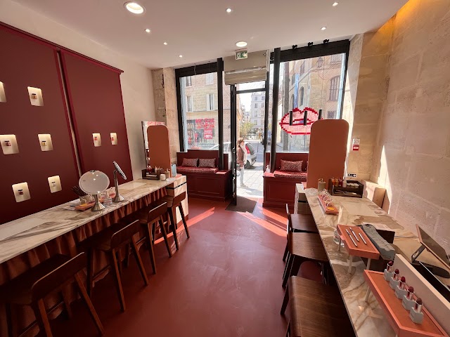 Bâton Rouge Paris