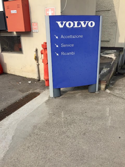 Gruppo Bossoni - Volvo Service, Officina e Magazzino Orzinuovi