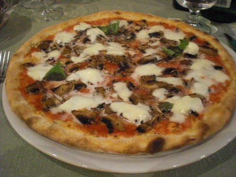 Pizzeria Piadineria "La Piccola Valico"