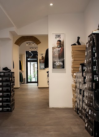 Leone 1947 Official Store