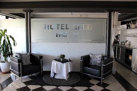 Ayri Hotel