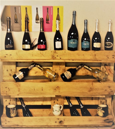 Zuppini di Ilario Fragiacomo e C. Sas - Dettaglio e ingrosso di vini sfusi, in bottiglia e birra