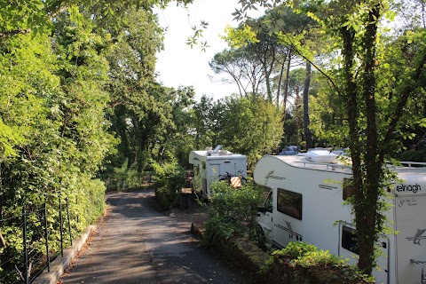 Seven Hills Camping & Village