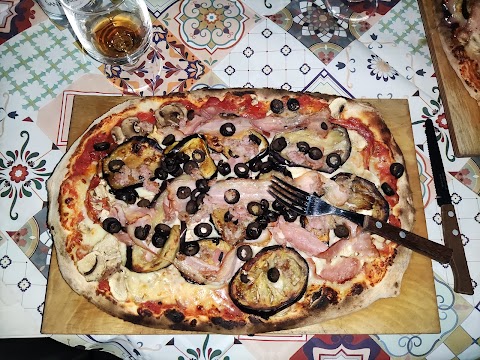 Ristorante - Pizzeria "La Fortezza"