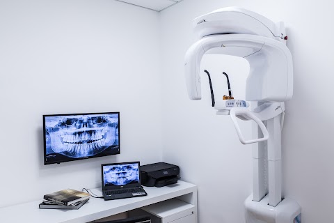 Studio Dentistico CMD di Corradi Marco